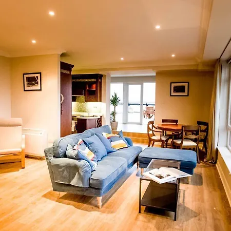 Luxury Sea View Apartment *